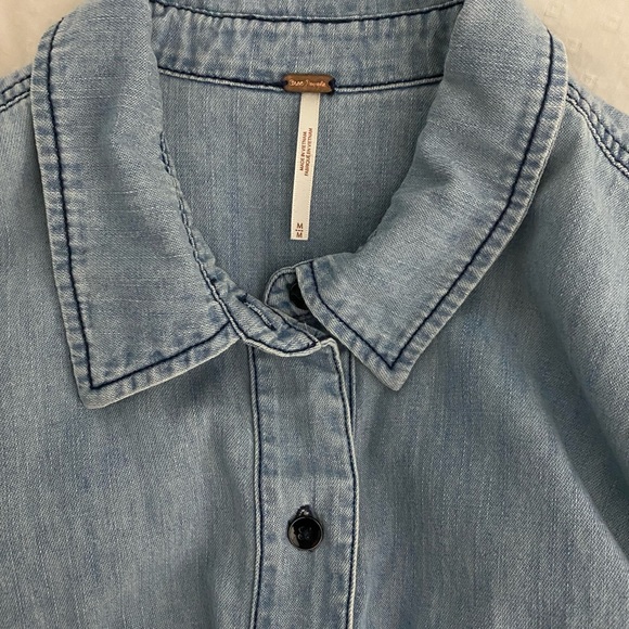 Free People Denim Oversized Button Down Shirt M - Picture 2 of 3